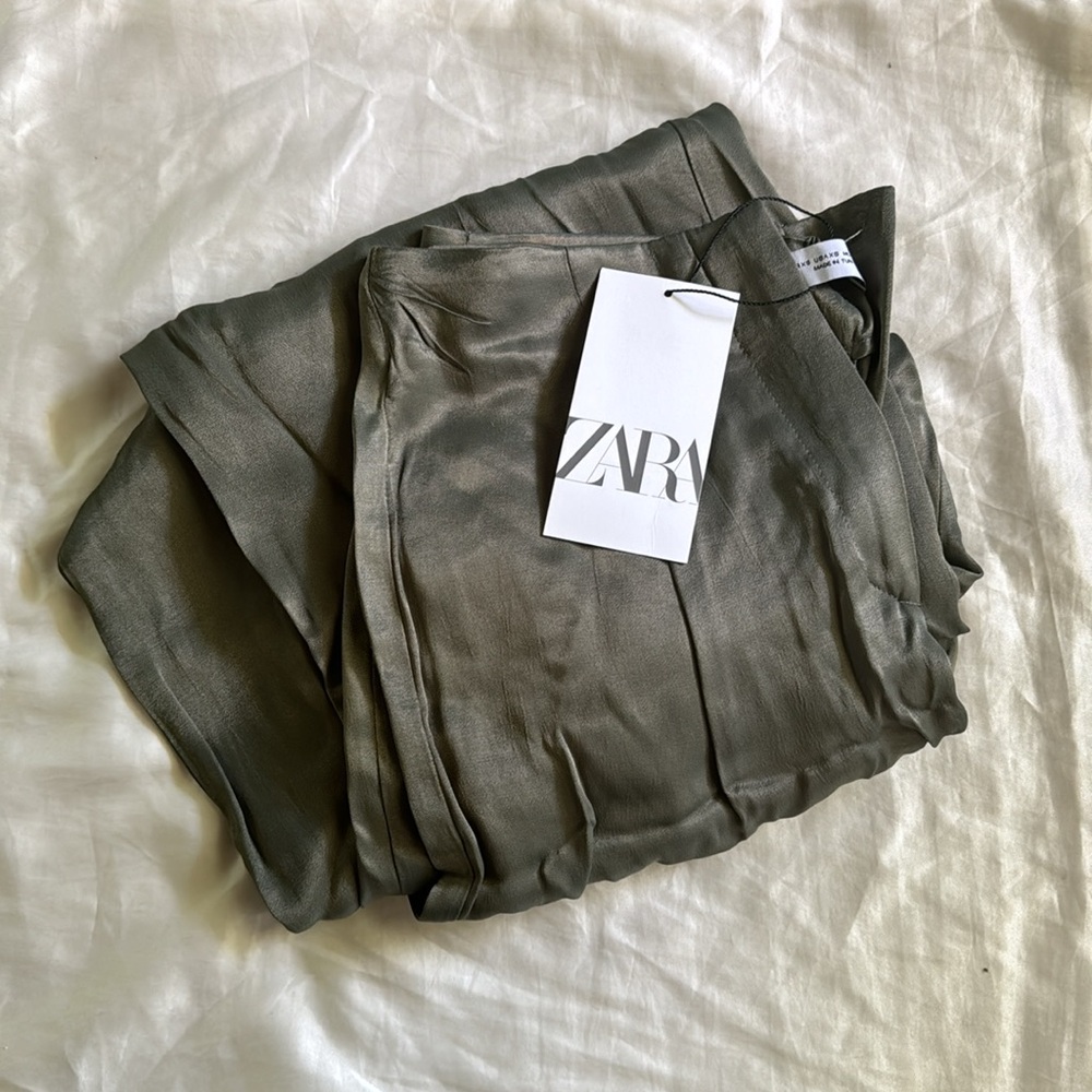 NWT Zara Satin Effect Full Length Dart Pants